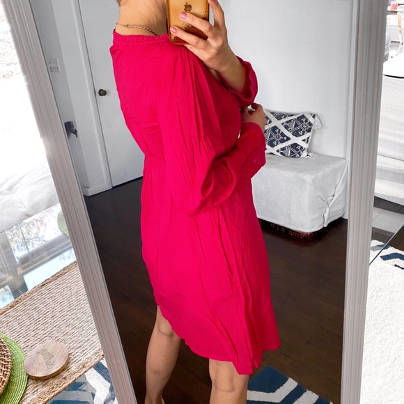 🌺 RESORT BOHO RASPBERRY RED CROCHET VNECK BEACH COVERUP! - Picture 4 of 12